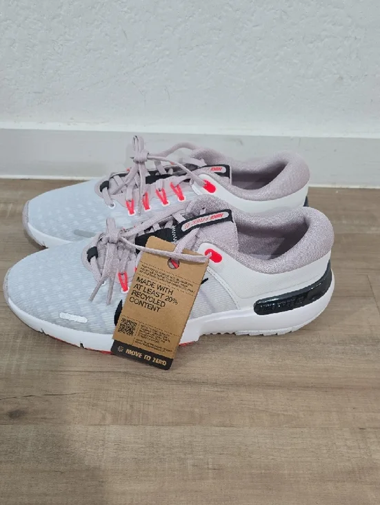 Nike Women’s Athletic Shoes - Light Gray with Pink Accents - Picture 4 of 5